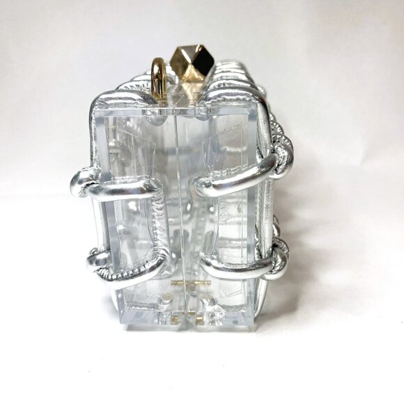Acrylic Clutch/Crossbody Bag with silver knot design - Picture 2 of 14